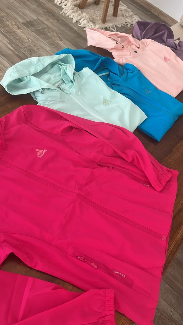 Campera Adidas Running varios colores: fucsia, verde agua, azul, rosa y violeta