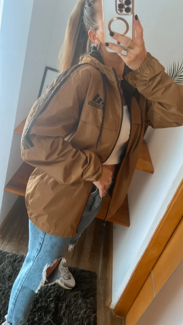 Campera Adidas Jacket 3 Stripes Rompeviento color habano