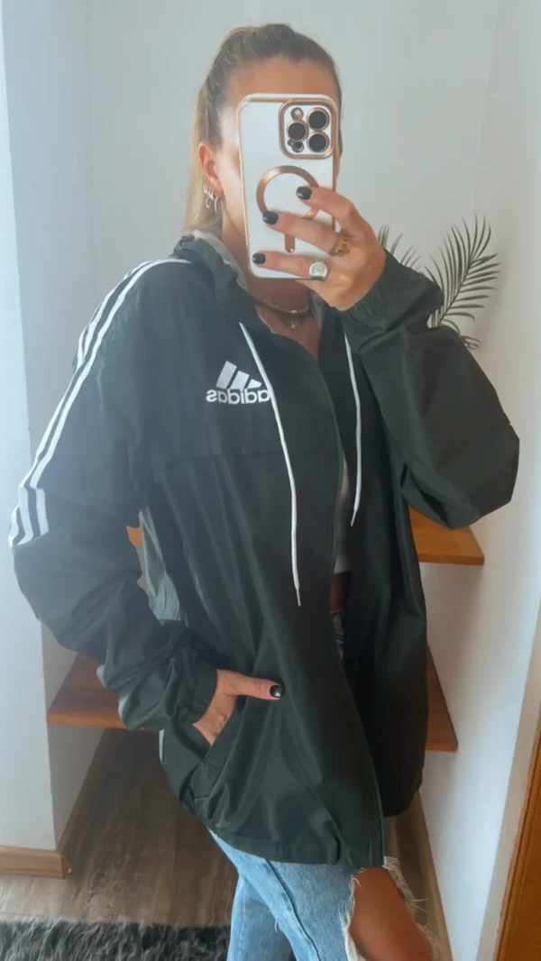 Campera Adidas Jacket 3 Stripes Rompeviento color verde oscuro