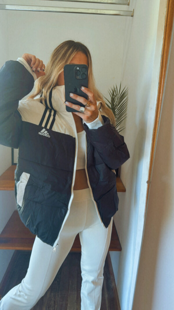 Campera ADIDAS Puffer 3 tiras - Imagen 4
