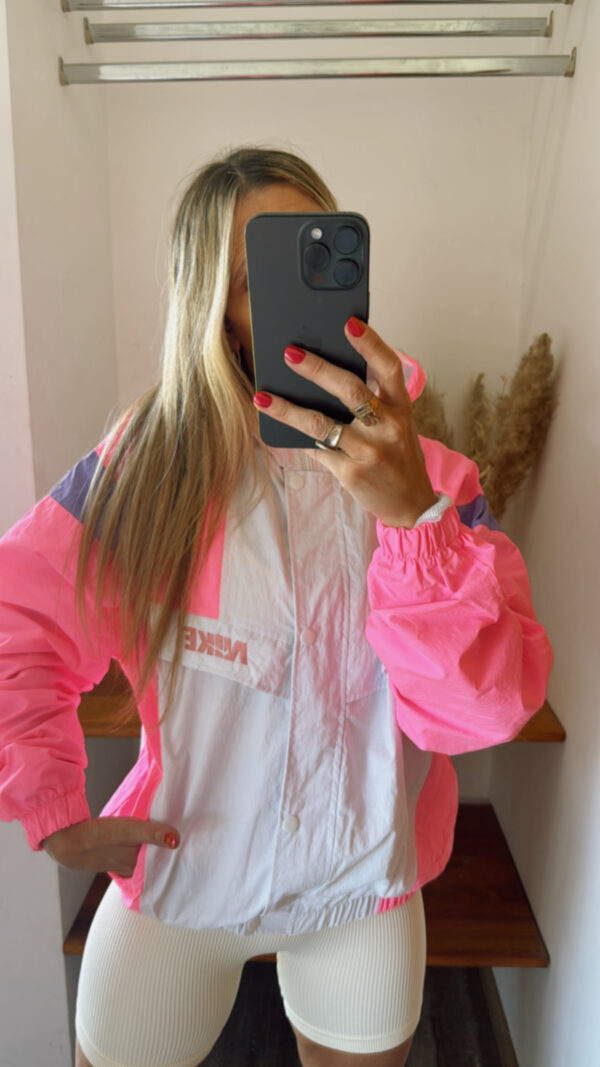 Campera NIKE Rompeviento Retro Corta - Imagen 7