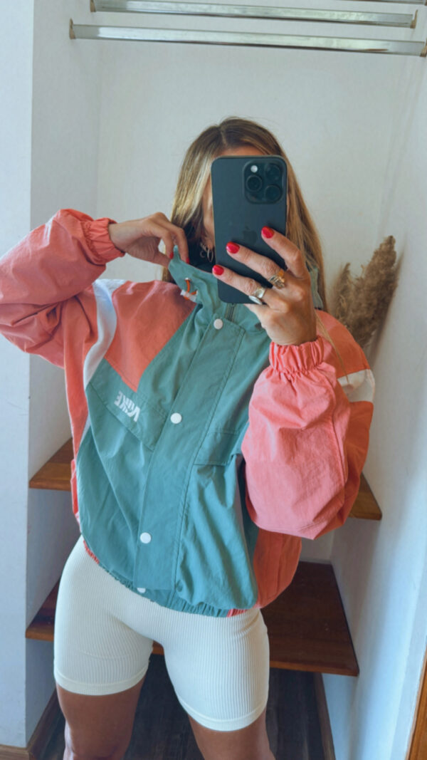 Campera NIKE Rompeviento Retro Corta - Imagen 2