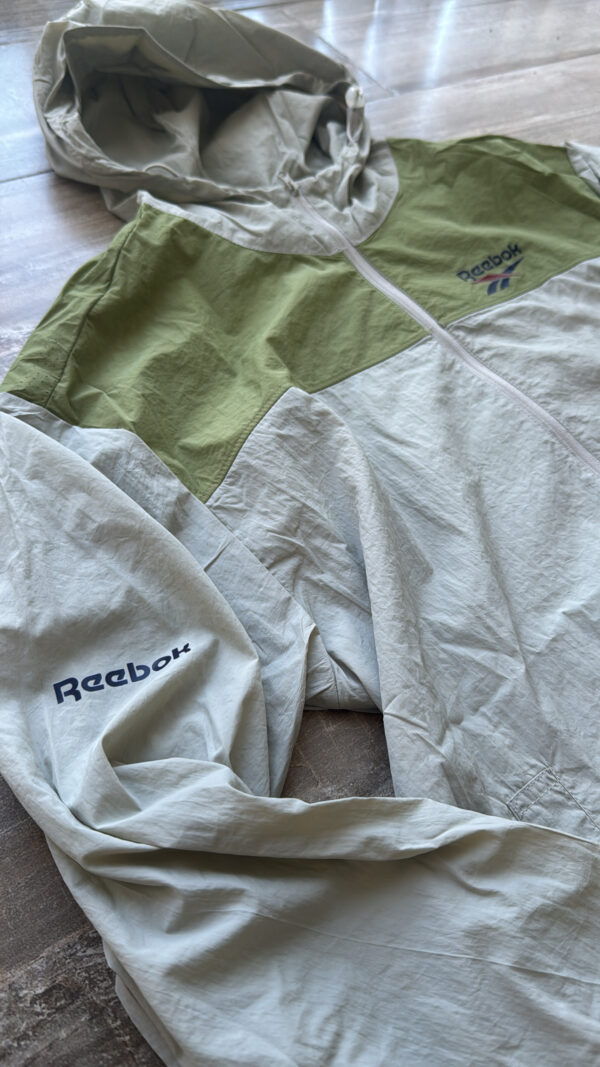 Campera Rompeviento REEBOK - Imagen 24